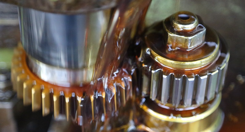 Oli Gearbox: Jenis, Fungsi, dan Waktu Tepat untuk Menggantinya